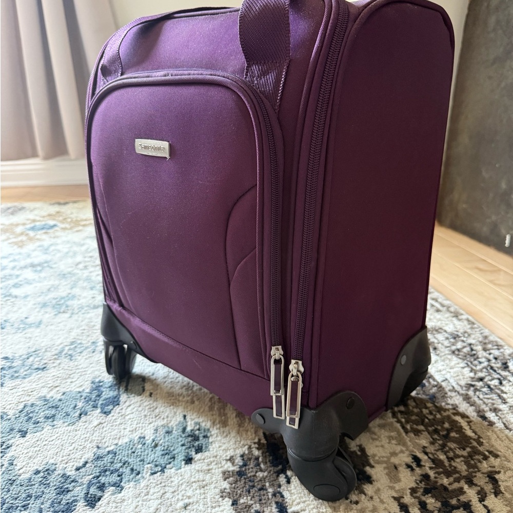 Samsonite Underseat Carry-On Luggage Spinner